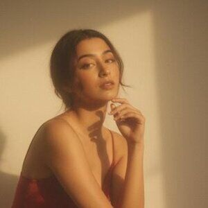 Meet your Posher, Abigail